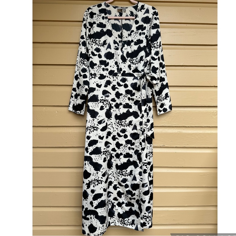 ASOS maxi wrap dress size 12 long sleeve satin black white mono splodge